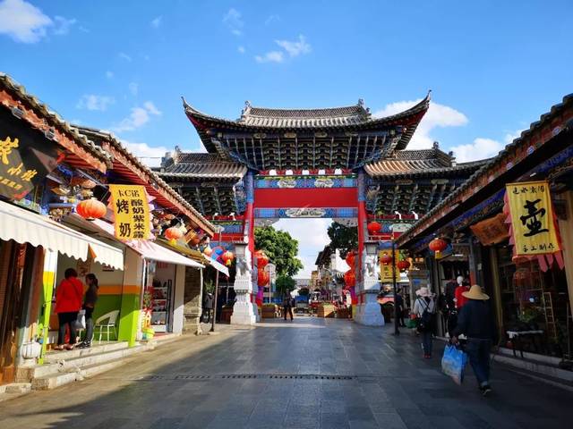 第一次到云南建水,这个古城刷新了我对云南的印象
